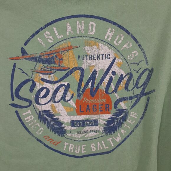 IZOD Saltwater Sea Wing Island Hops Beer T-Shirt Mens Small Long Sleeve Green - Picture 1 of 11